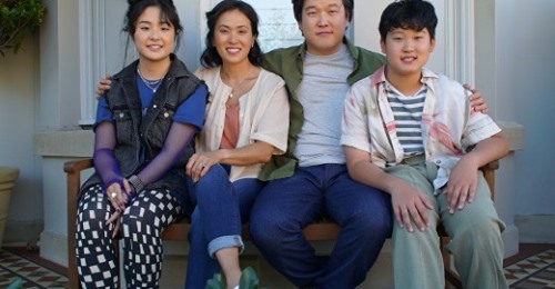 This image has an empty alt attribute; its file name is 드라마-출연진.jpg