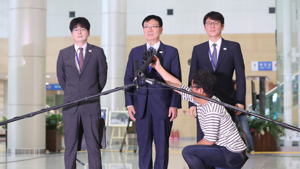 2018 제3차 평양 남북정상회담 선발대 평양 도착 – 공식수행원 숙소 백화원초대소, 특별수행원·기자단은 고려호텔에