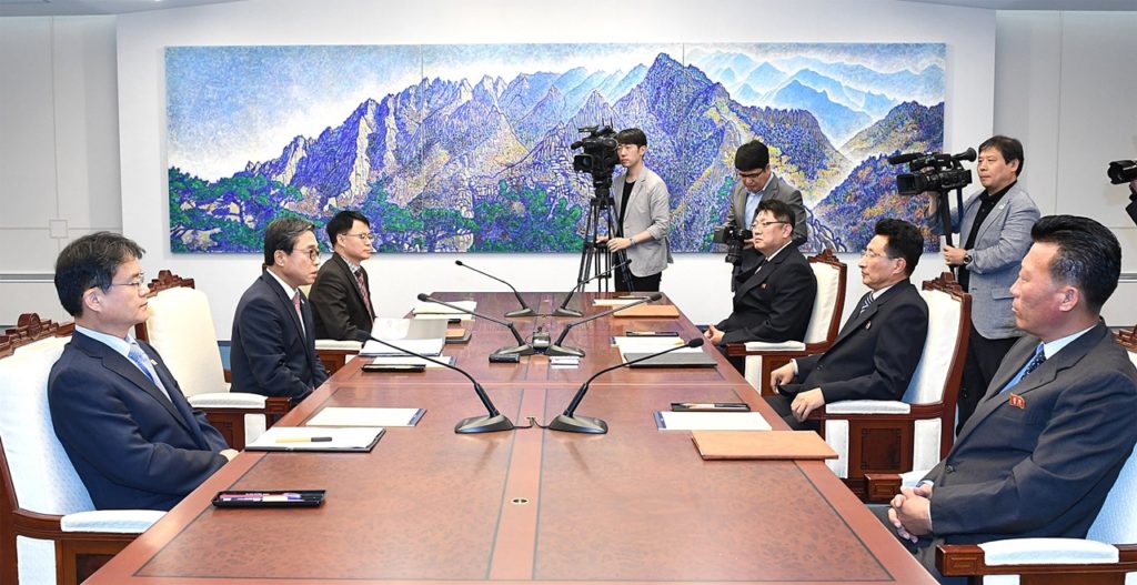 사진단상 – 남북 체육회담 개최 ‘6.18 남북체육회담 합의문’ 발표