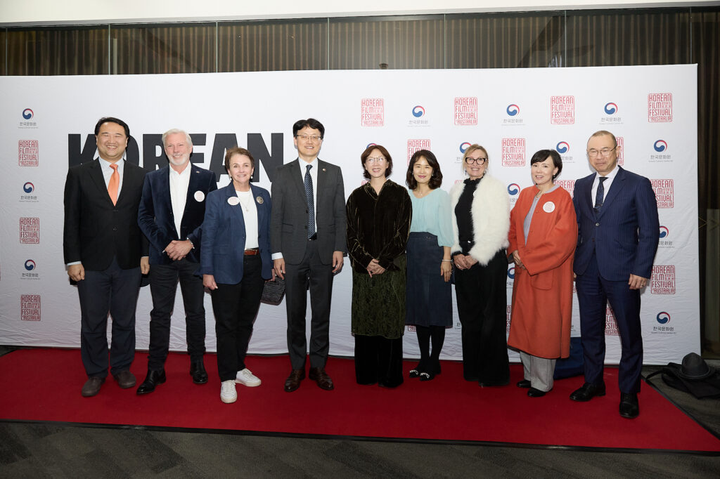 주시드니한국문화원, 제17회 호주한국영화제 개최해 10편의 한국영화 선보여 – 개막작, 김도영 감독의 ‘만약에 우리’ (once we were us) 상영 … 전석 매진, 한국영화에 대한 관심 확인