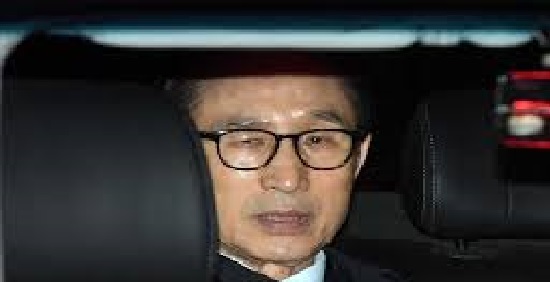 법원, ‘뇌물수수·다스 횡령’ 이명박 구속영장 발부